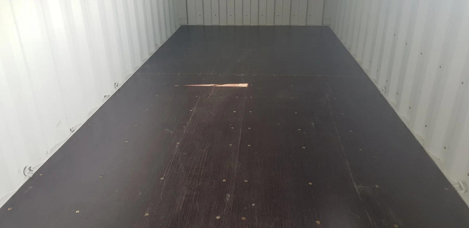 Contentor Bar 40′ em Madeira - Imagem de 5